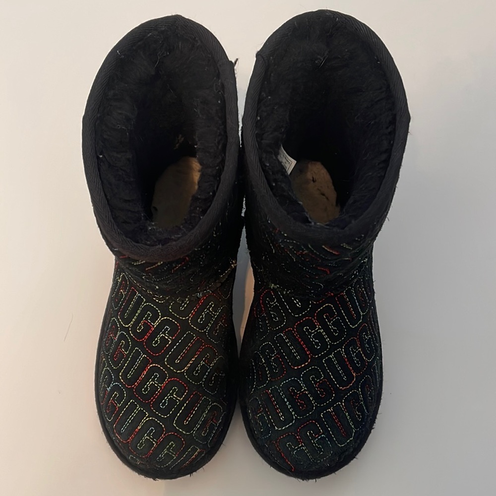UGG BOOTS FOR GIRLS